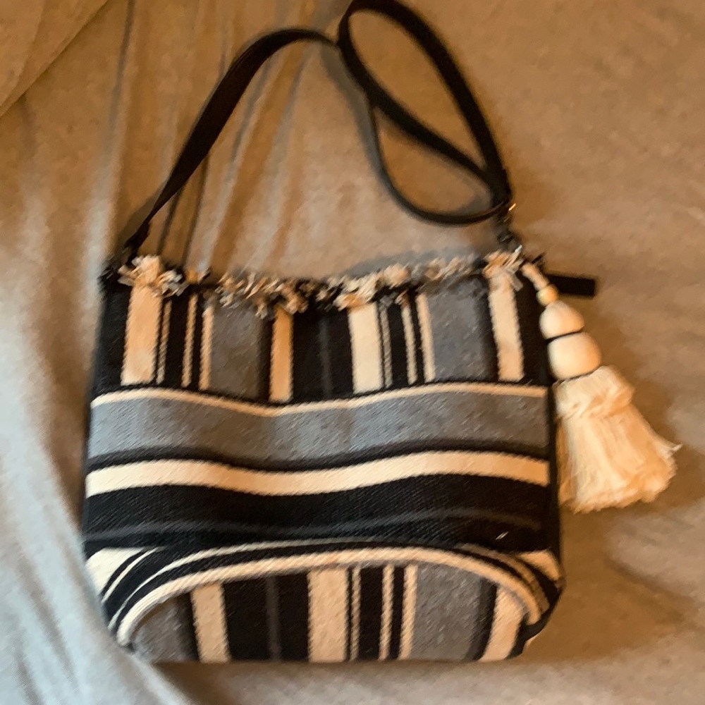 LUCKY BRAND Woven Alzon  bucket black stripe purse